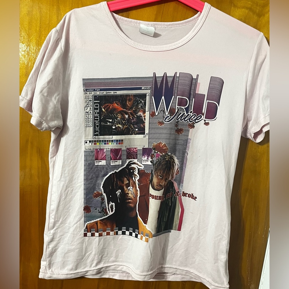 Light pink t-shirt